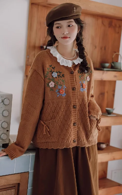 Grandma's Autumn Floral Embroidered Cardigan (2 Colors)