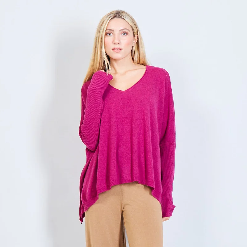 Basic oversized V-neck sweater with stretchable sleeves wholesale