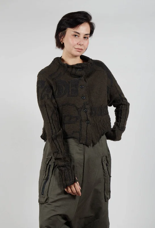 Cropped Fitted Cardigan in Jungle Jacquard